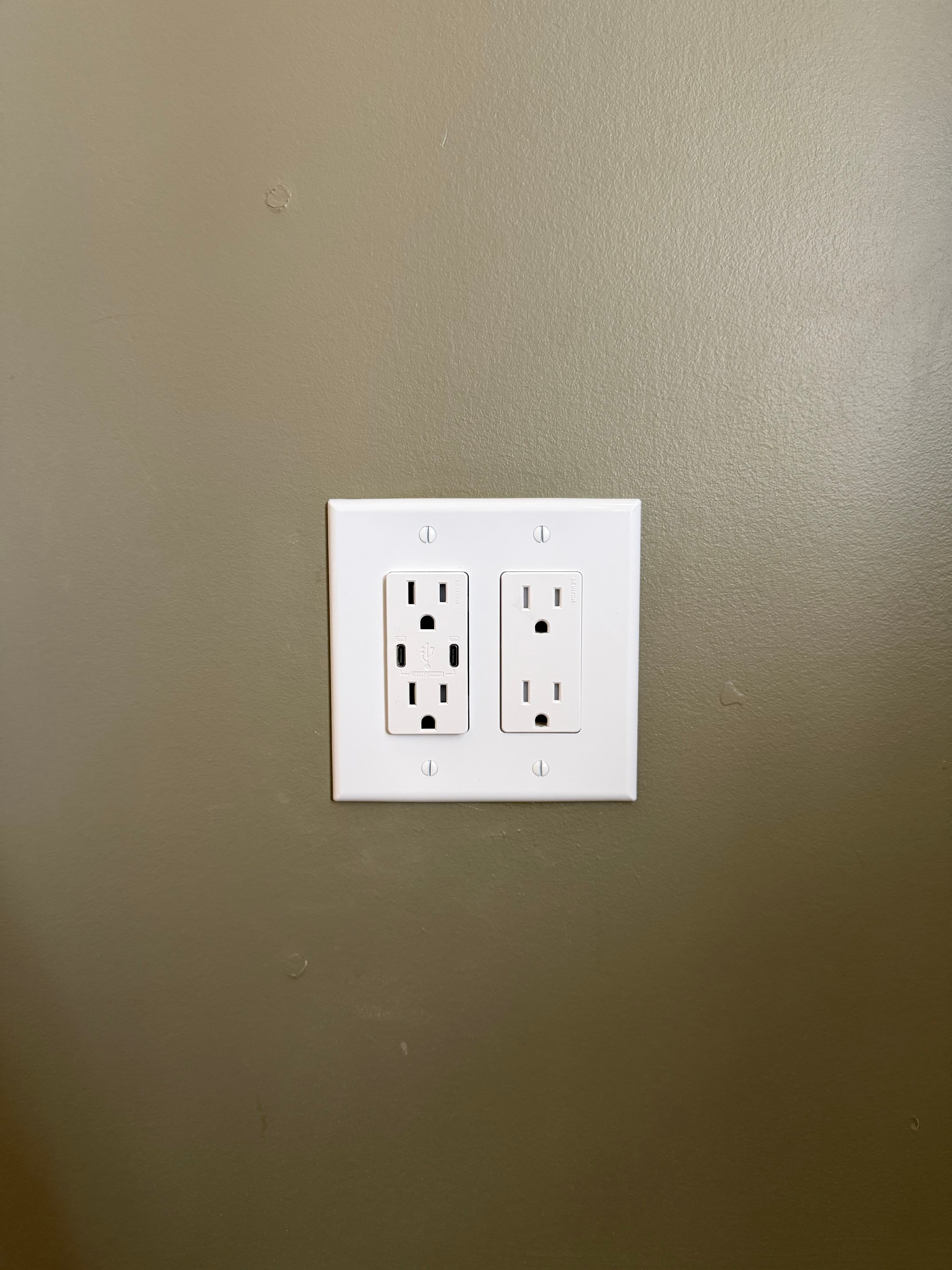 Project Commercial Outlet Upgrade with USB Ports for Modern Tech Needs image