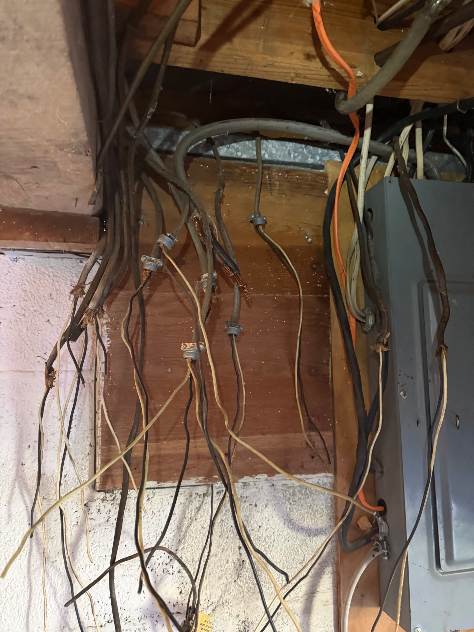 Gallery photos for Old Wiring Doesn't Always Mean a Full Rewire - Here's Why: Image #1