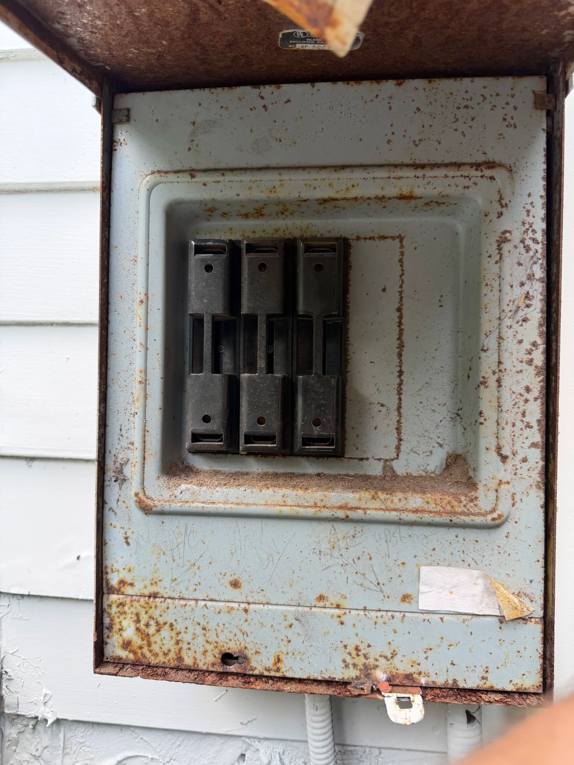 Rusted FPE Sub-Panel Replaced With a Safe, Clean Square D Setup image