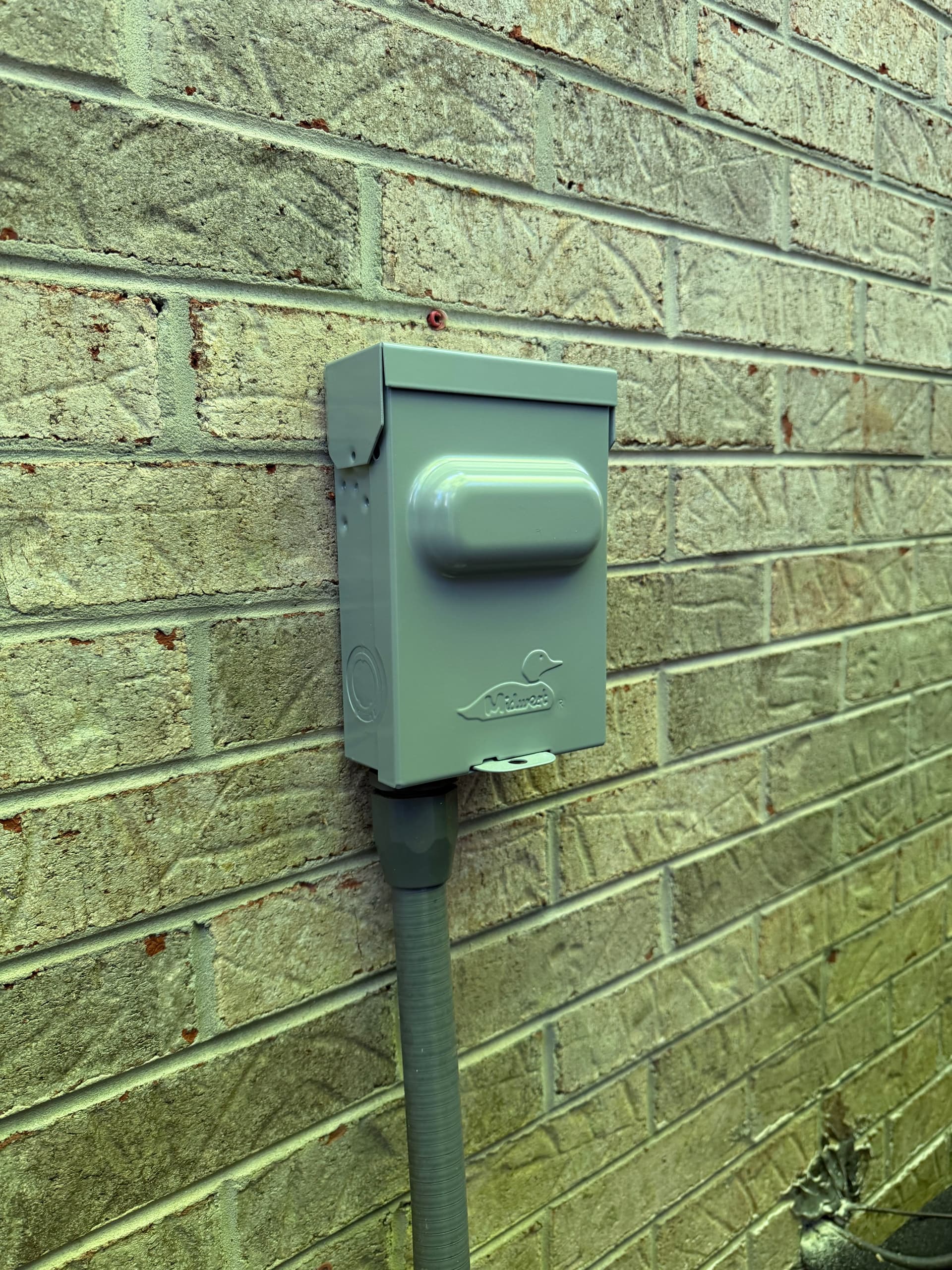 Gallery photos for Old HVAC Disconnect Swapped Before It Caused Real Trouble: Image #1