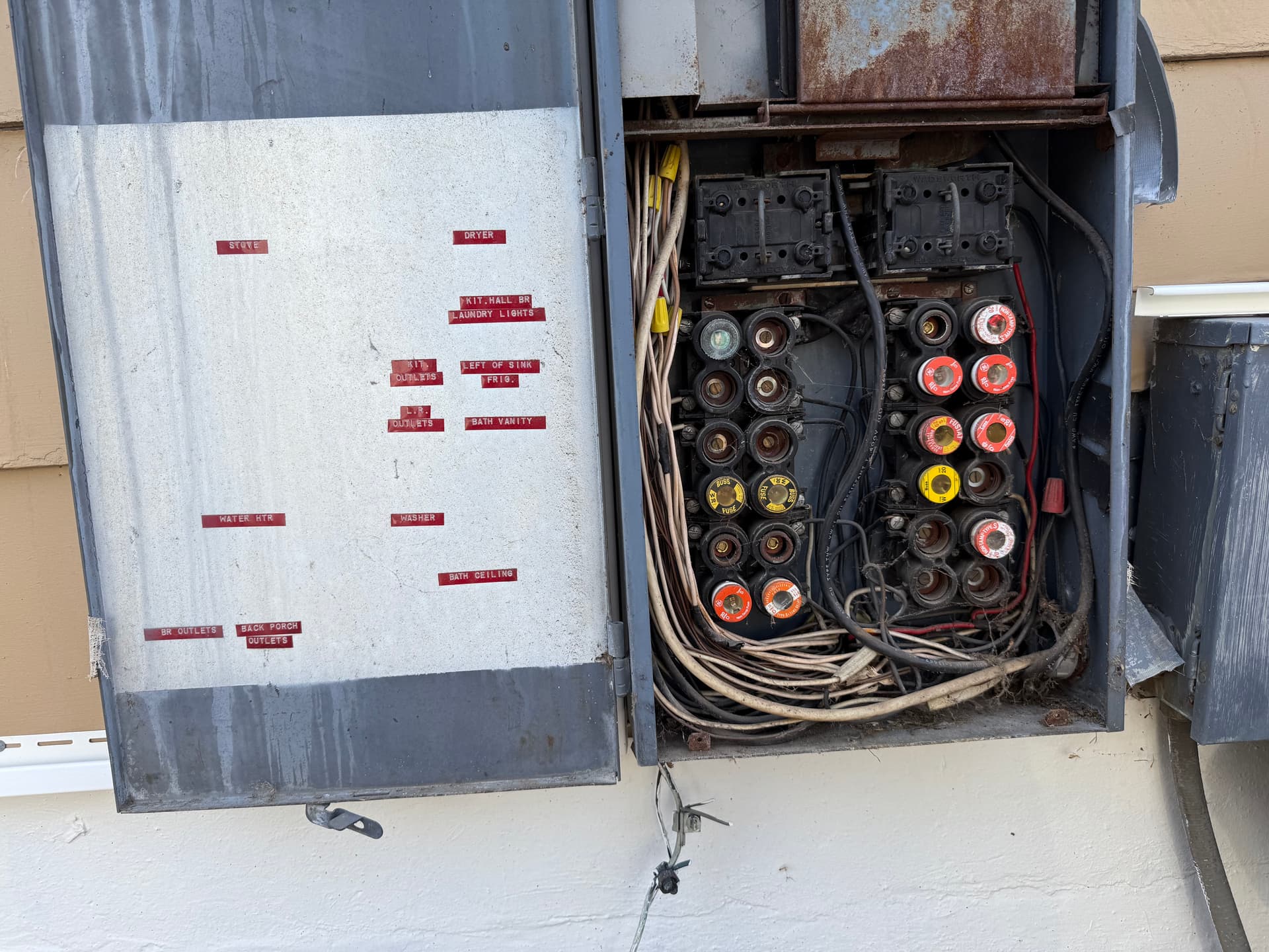 Old Fuse Panel Gets a Full Electrical Service Replacement image