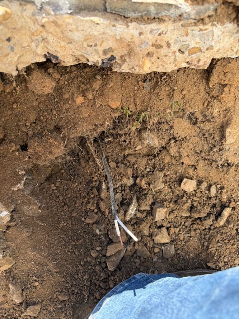 Gallery photos for Tackling Exposed Cables with Confidence and Care: Image #1