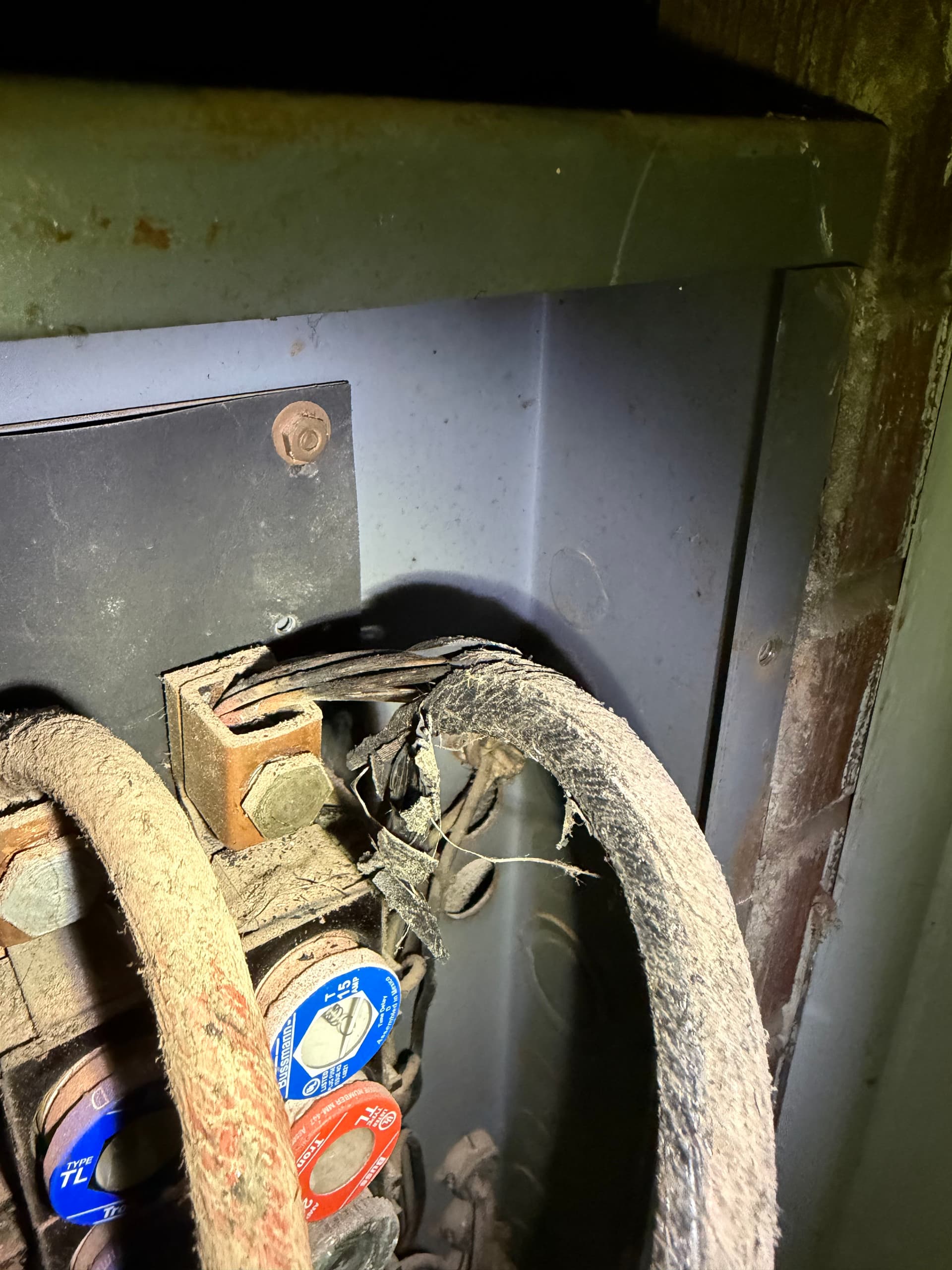 Gallery photos for Old Fuse Panel Replaced With a Modern Breaker Panel: Image #1